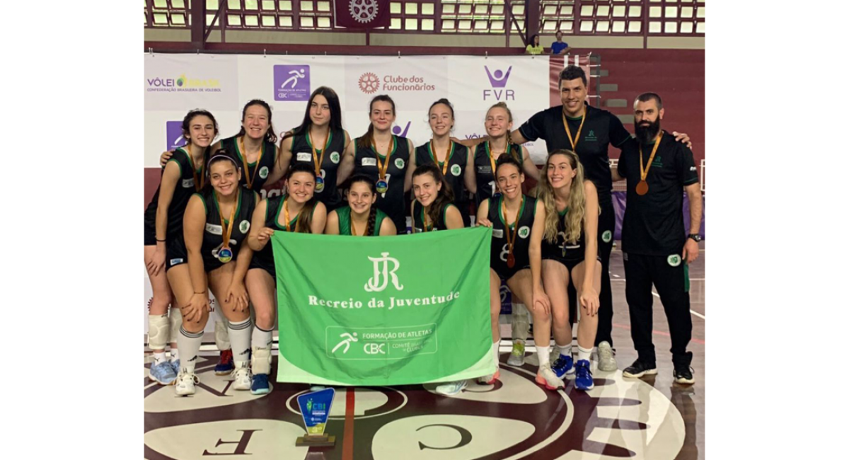 Voleibol sub17 é terceiro colocado no Campeonato Brasileiro
