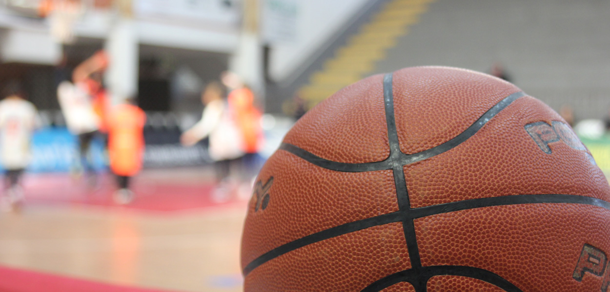 Basquete vence quatro jogos contra o Círculo Militar pelo